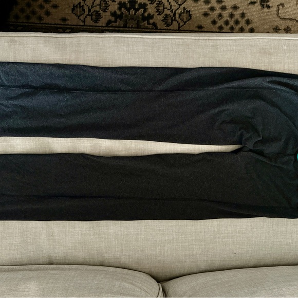 NIKE Running Dri-Fit Long Sleeve Stretch Pullover Workout Top & Pants set, Large - Picture 3 of 7